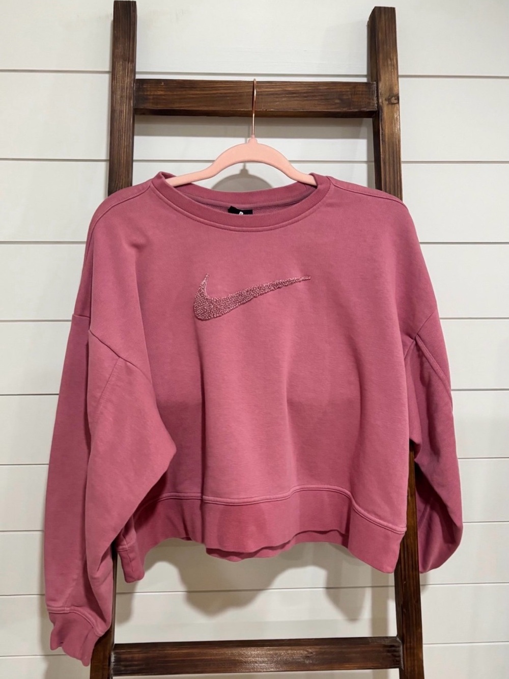 Nike Women's Rose Pink Crew Sweatshirt with Embroidered Swoosh